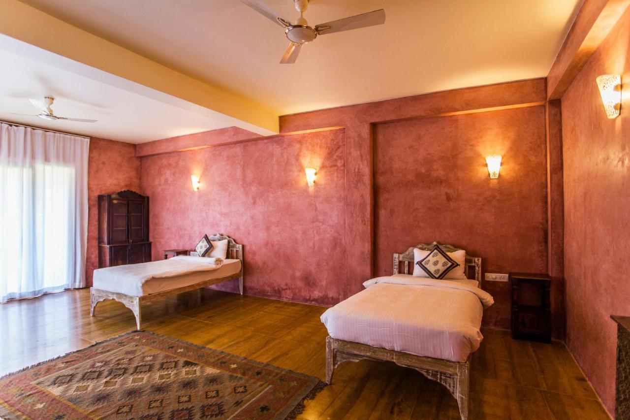 Devarya Wellness Beach Resort Morjim Kültér fotó