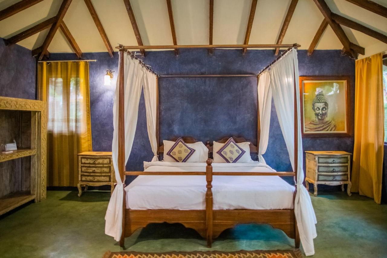 Devarya Wellness Beach Resort Morjim Kültér fotó