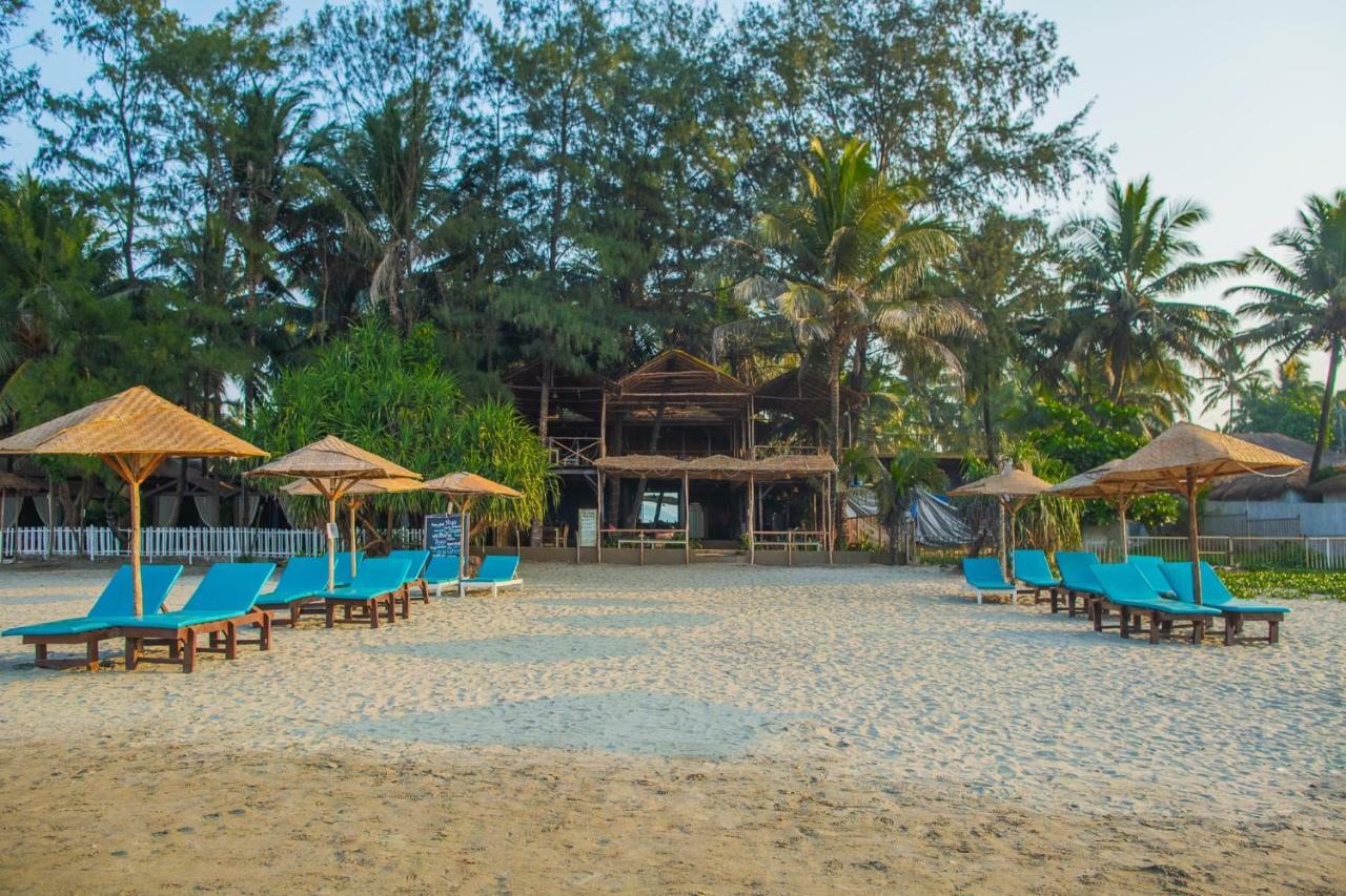 Devarya Wellness Beach Resort Morjim Kültér fotó