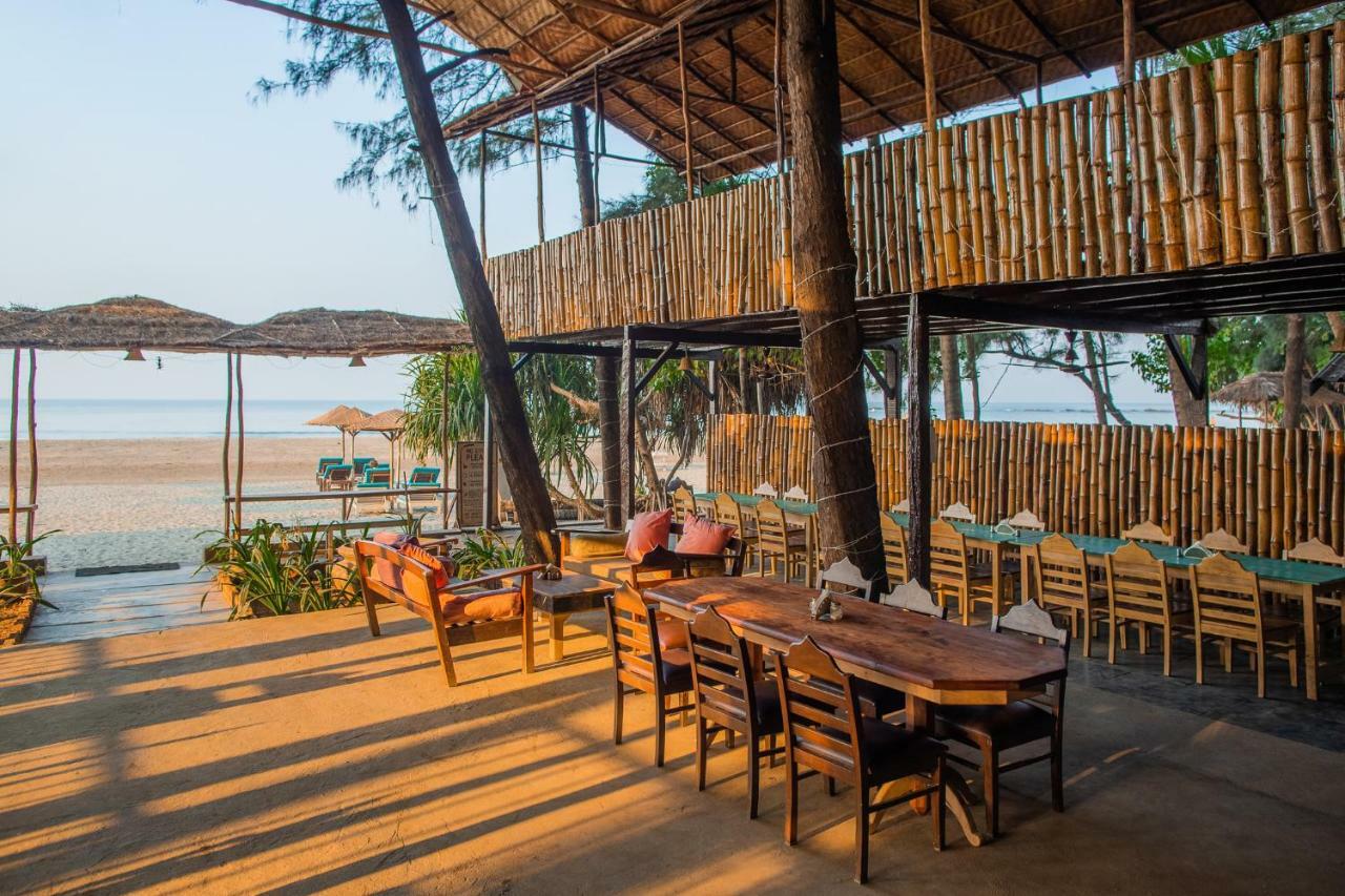 Devarya Wellness Beach Resort Morjim Kültér fotó