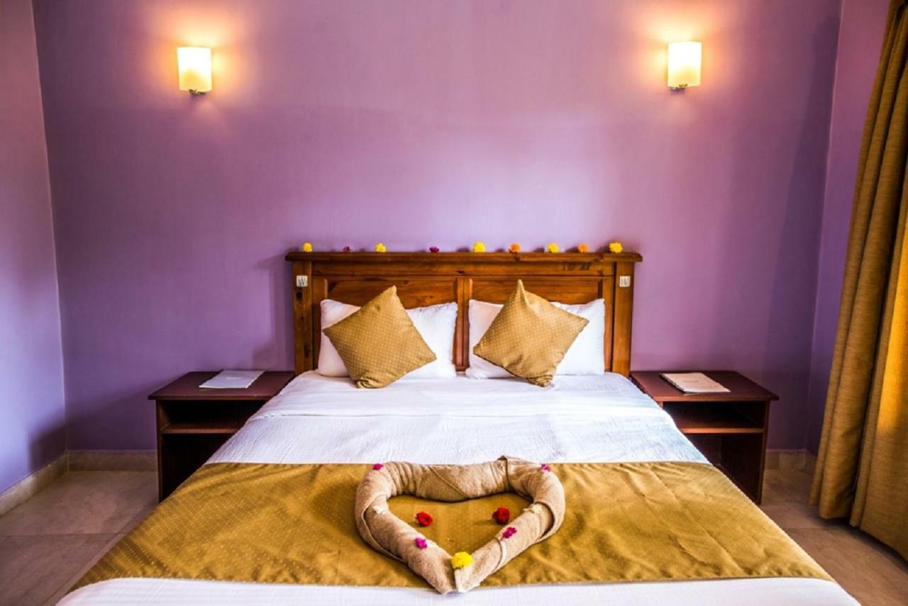 Devarya Wellness Beach Resort Morjim Kültér fotó